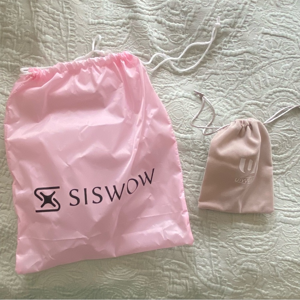 2 Drawstring Storage Bags - Picture 2 of 3